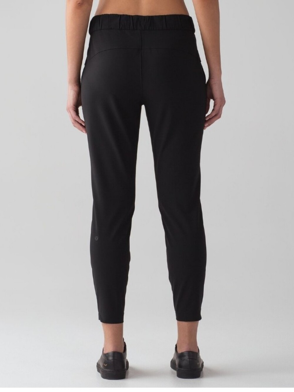 Lululemon - Picture 2 of 7